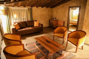 Comfort Suite, River View
