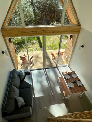 42-inch LED TV with digital channels - Stay in Babia (Montgomery)