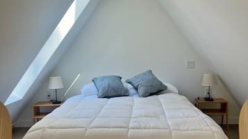 1 bedroom, premium bedding, laptop workspace, free WiFi