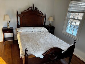 4 chambres, fer et planche à repasser, Wi-Fi, draps fournis