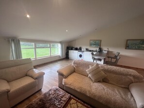 Apartament | Sala d'estar | Televisor