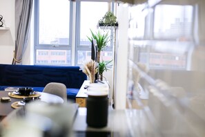 Apartment | View from property - Cozy Luxury City Apartment in Central Bracknell (Bracknell)