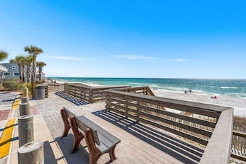 Proximity to pristine beaches