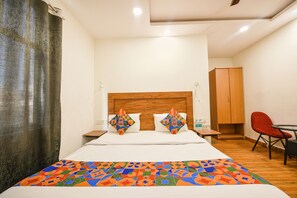 Deluxe Room | Egyptian cotton sheets, premium bedding, in-room safe, free WiFi - FabExpress Santosh Residency (New Delhi)