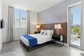 2 bedrooms, in-room safe, desk, laptop workspace