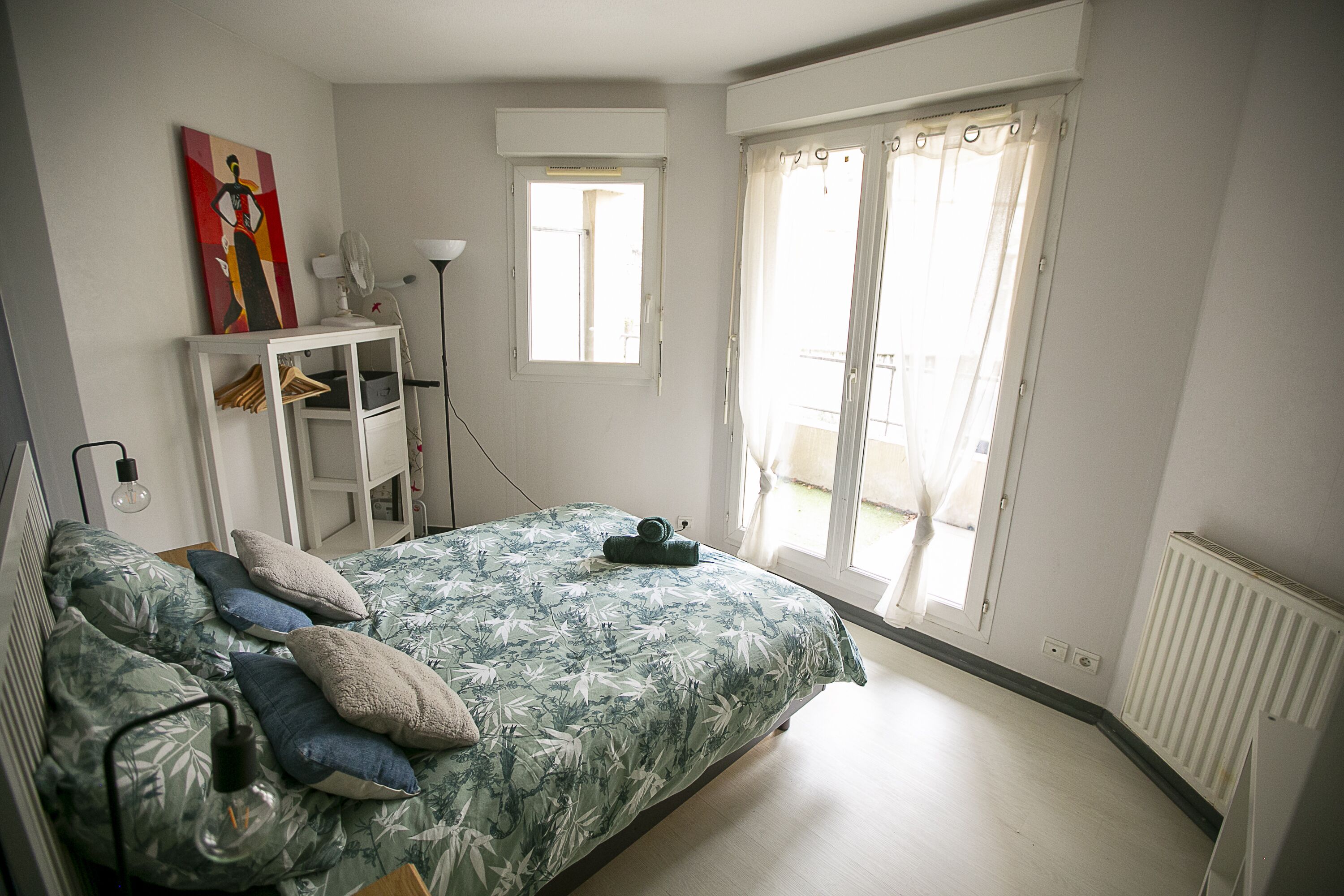 1 chambre, fer et planche à repasser, Wi-Fi, draps fournis