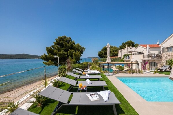 A heated pool - Villa Dragica - Private villa with pool, Sibenik (Zaboric)