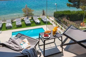 Outdoor dining - Villa Dragica - Private villa with pool, Sibenik (Zaboric)