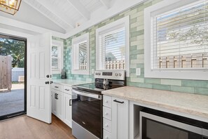 Fridge, microwave, dishwasher, coffee/tea maker