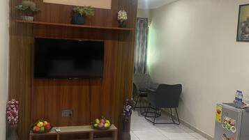 Executive-sviitti, useita sänkyjä, kaupunkinäköala | Työpöytä, äänieristys, ilmainen Wi-Fi