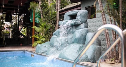 ULTIMATE HOTEL