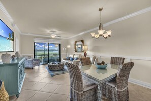 Dining - Welcome to DayBreak🌴Resort Living - Golf⛳Tennis🎾 Pools, Fitness and More! (Bonita Springs)