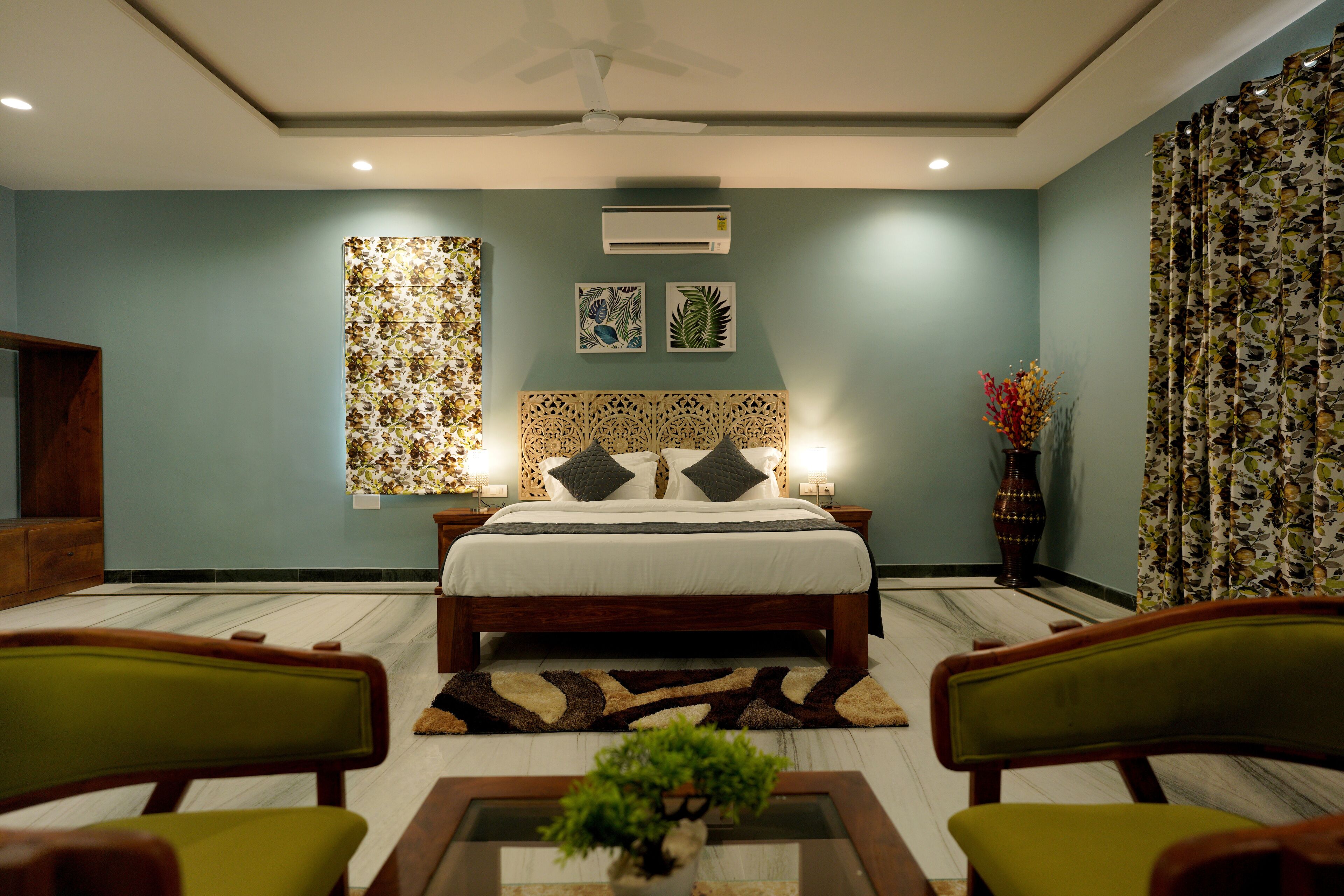 5 chambres, fer et planche à repasser, Wi-Fi, draps fournis