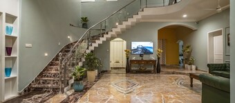 Super Luxurious Villa with private pool near a lake