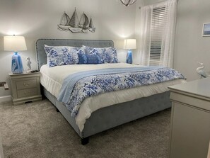 8 bedrooms, free WiFi - Beautiful Brand New Waterfront Retreat!1689st 8 Bedroom Home by RedAwning (Kissimmee)