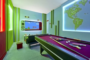 House, 5 Bedrooms | Games room - 5 Bed In Champions Gate, Modern Decor, Kid Themed Rooms, Game Room, Gated Resort! 5 Bedroom Home by RedAwning (Davenport)
