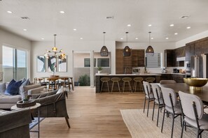 Hus - flera sovrum | Restauranger