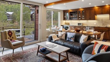 Leilighet, 3 soverom | Oppholdsområde