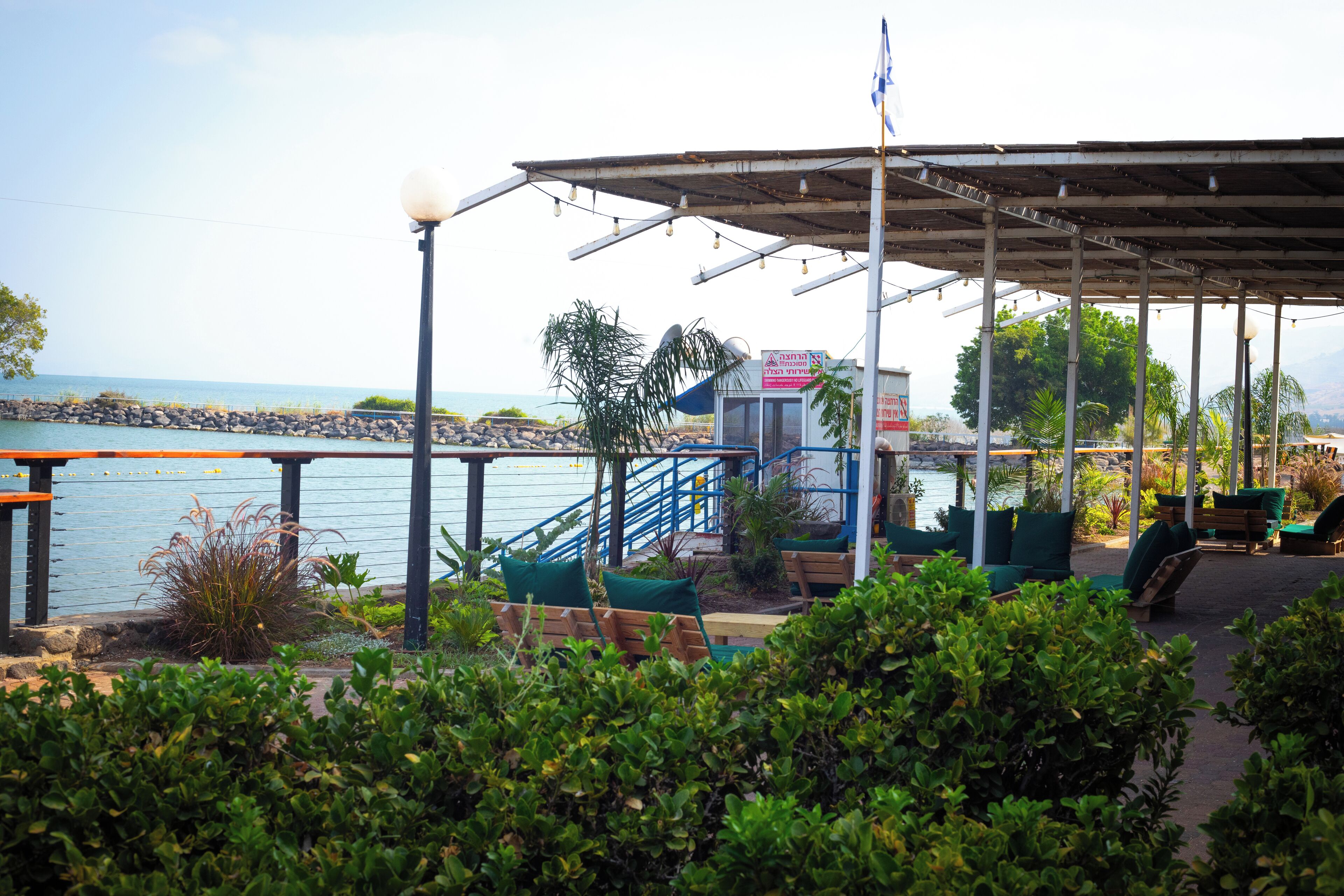 Sur la plage, sable blanc