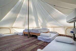 Tent | Free WiFi, bed sheets