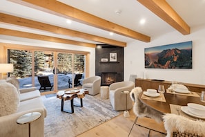 Living area - Riverside A03 2 Bedroom Condo by RedAwning (Telluride)