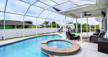 Lanai, Private Pool: Lehigh Acres Home