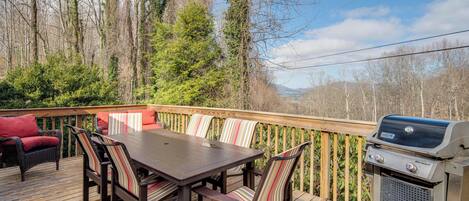 House (3 Bedrooms) | Front of property