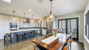 Rumah (4 Bedrooms) | Interior