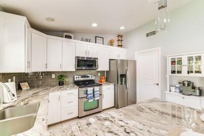 Phoenix Home w/ Private Pool, Fire Pit & Swing Set