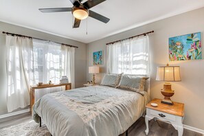 House (3 Bedrooms) | Interior - Pet-friendly Mableton Home w/ Grill & Fire Pit! (Mableton)