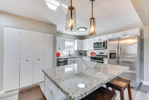 Pet-friendly Mableton Home w/ Grill & Fire Pit!