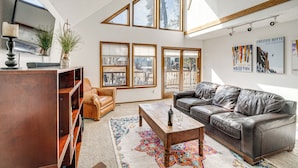 Interior - Woodland Park Chalet w/ Deck, Grill & Mtn Views! (Woodland Park)