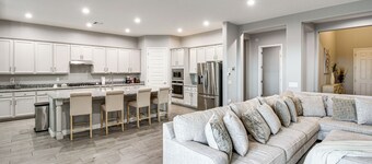 บ้าน Marana พร้อมสระว่ายน้ำและทิวทัศน์ของภูเขา!