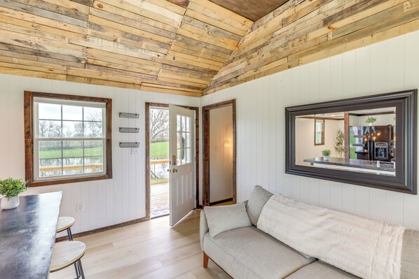 Apartment (0 Bedroom) | Bahagian dalam