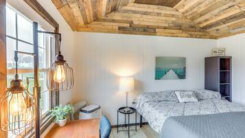 Apartment (0 Bedroom) | Interior