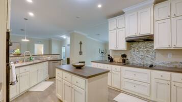 Rumah (4 Bedrooms) | Interior