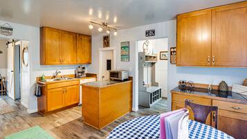 Cottage (3 Bedrooms) | Interior