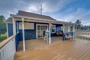 Interior - 'blackberry Cottage' w/ Yard Near Westport & Beach (Grayland)