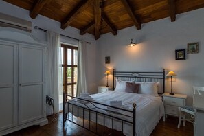 4 bedrooms, iron/ironing board, WiFi, bed sheets - Villa Campanula in Barat (Barat)