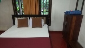 Basic Double Room - hotel jonkoping (Godakawela)