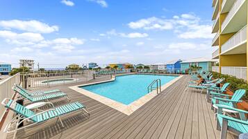 Piscine extérieure, piscine chauffée