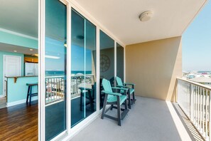 Comfort-Apartment, 2 Schlafzimmer, Balkon, Strandblick | Balkon