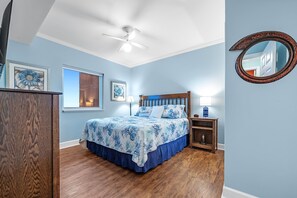 Comfort Condo, 2 Bedrooms, Balcony, Beach View