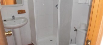 Habitación Doble con Baño Privado
