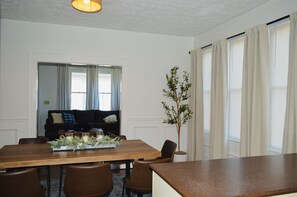 Dining - Welcome to Blue and Gold Getaway! (Morgantown)