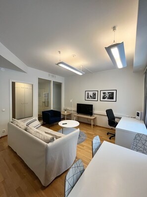 Perushuoneisto, kaupunkinäköala | 1 makuuhuone, silitysrauta/-lauta, vauvansängyt, ilmainen Wi-Fi