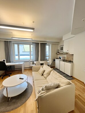 1 bedroom, iron/ironing board, cots/infant beds, free WiFi