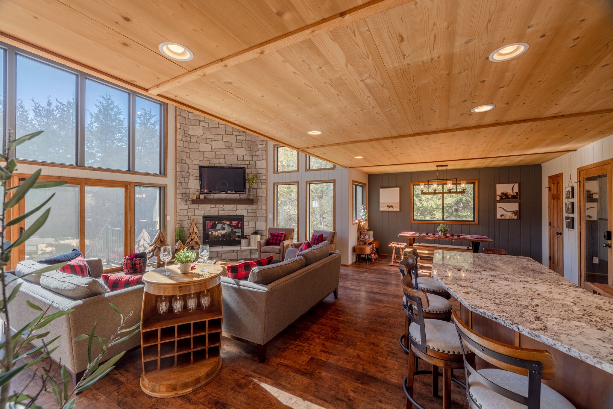 智能電視、壁爐