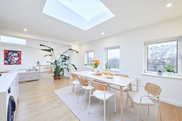 Dining - Wohnen im Traumhaften Penthouse (Hamburg)