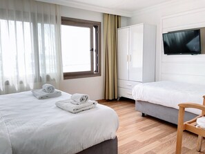 ห้องแฟมิลี่ทวิน, วิวทะเล | โต๊ะทำงาน, พื้นที่ทำงานแบบใช้แล็ปท็อป, ห้องเก็บเสียง, Wi-Fi ฟรี